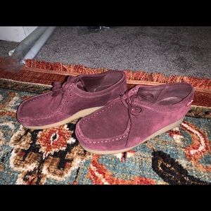 Clarks wallabees maroon